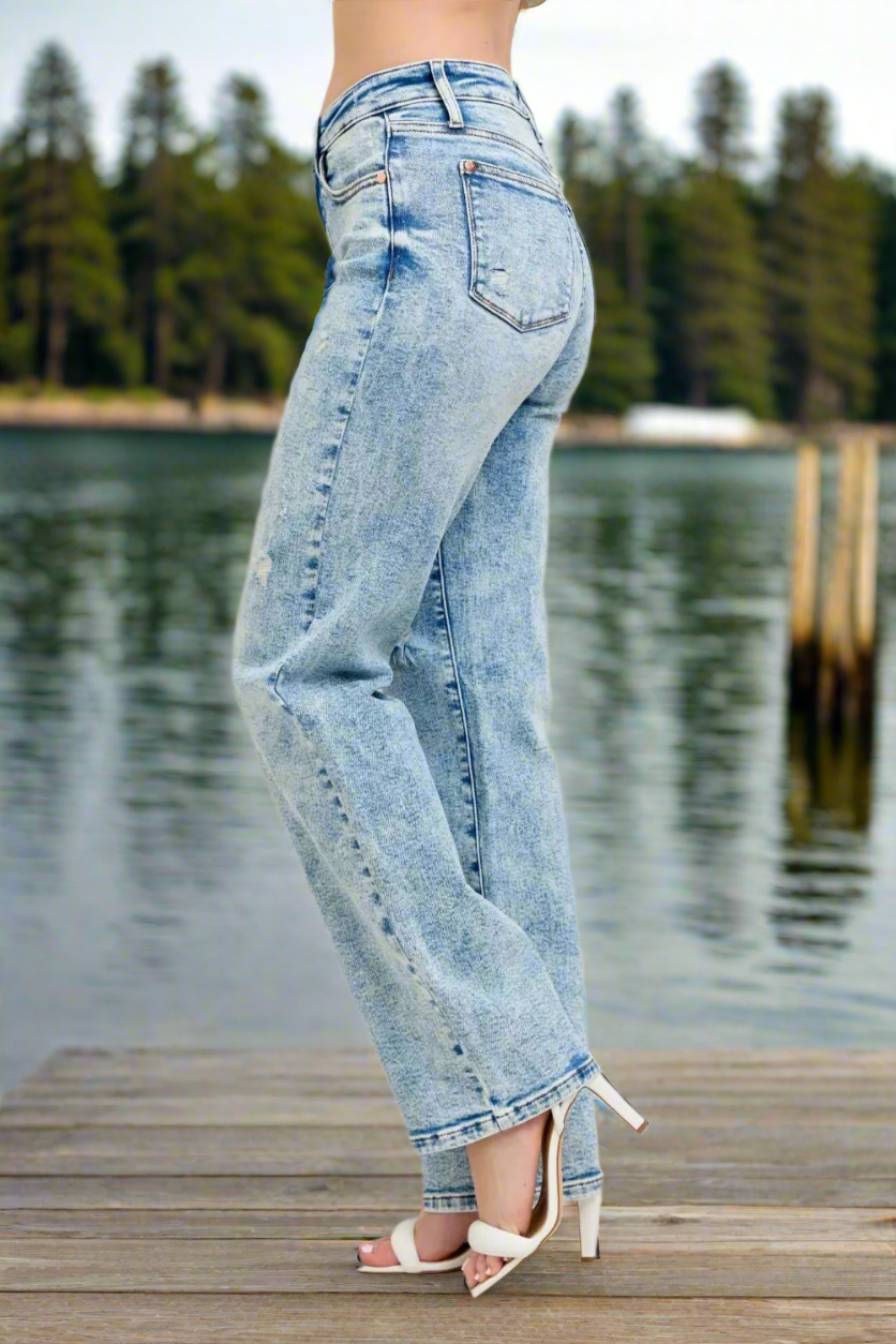 Judy Blue Full Size Hw Mineral Wash Destroy 90's Straight Jeans