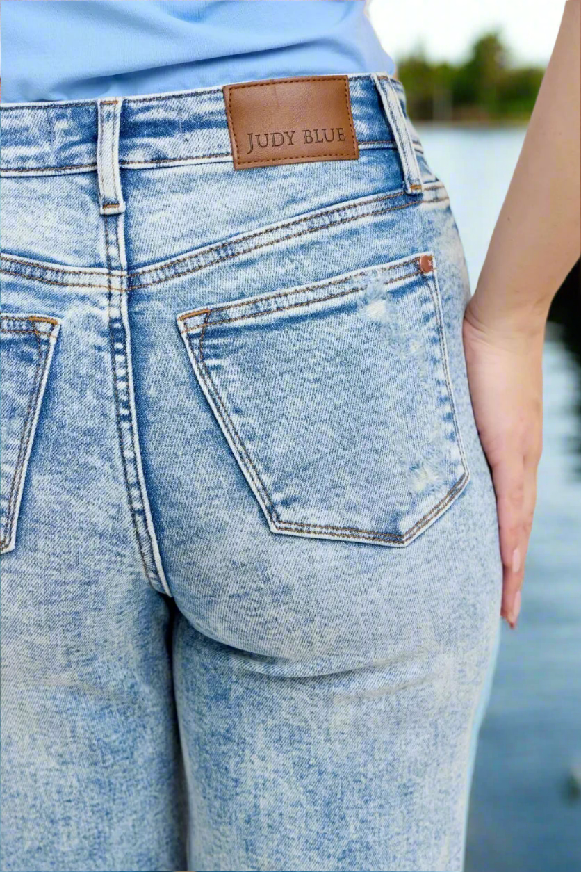 Judy Blue Full Size Hw Mineral Wash Destroy 90's Straight Jeans